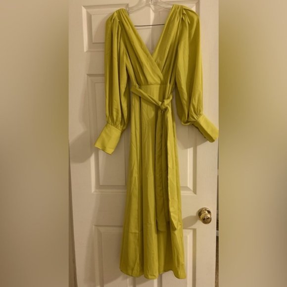 Dresses & Skirts - BANANA REPUBLIC, Celestial Blouson-Sleeve Dress, Size 6 Citron
